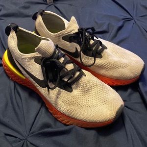 Nike Fly Knit react, size 8